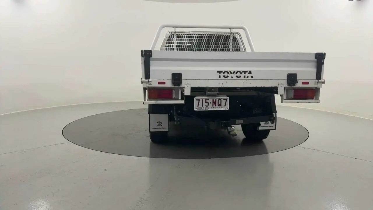2020 Toyota Hilux Gallery Image 4