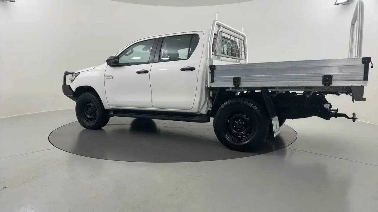 2022 Toyota Hilux Gallery Image 3