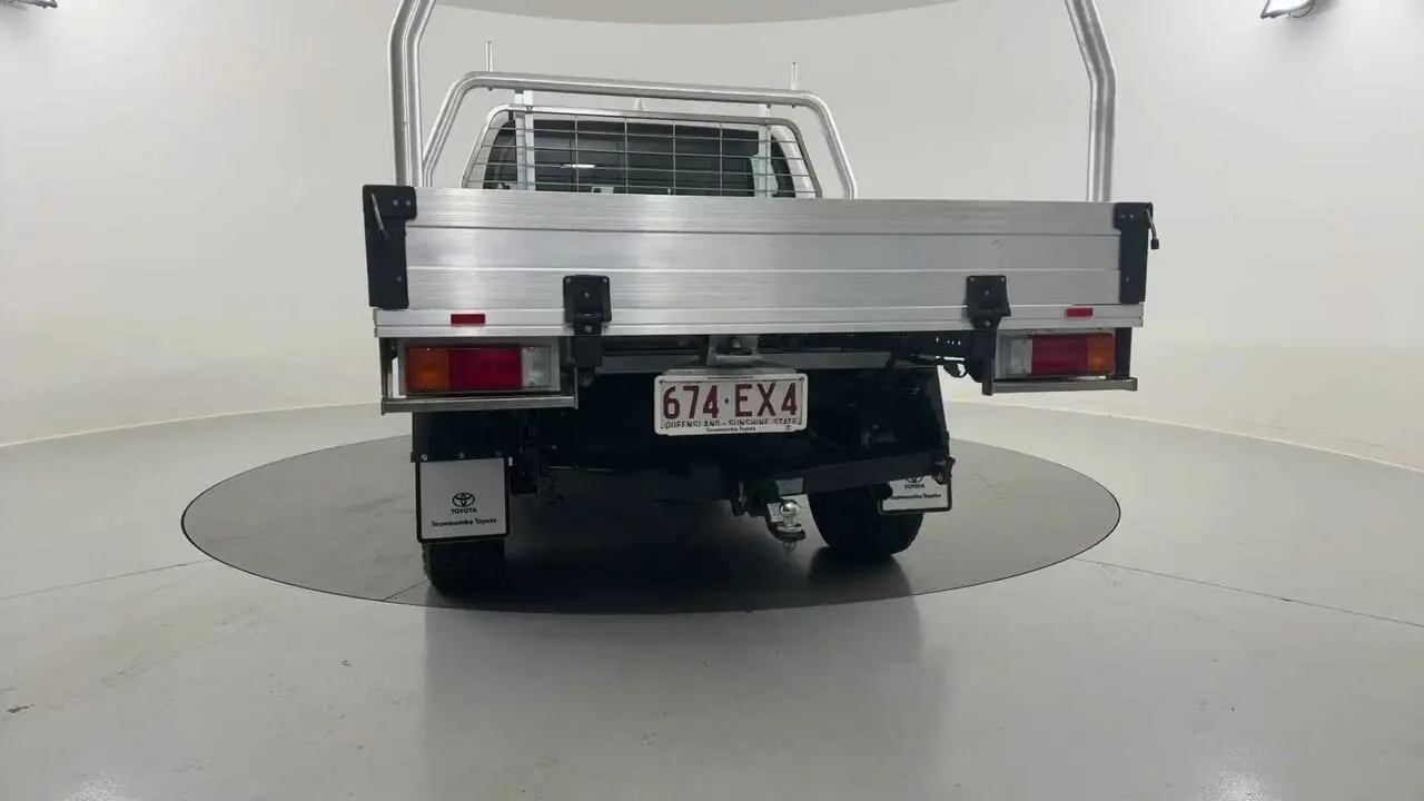 2022 Toyota Hilux Gallery Image 4