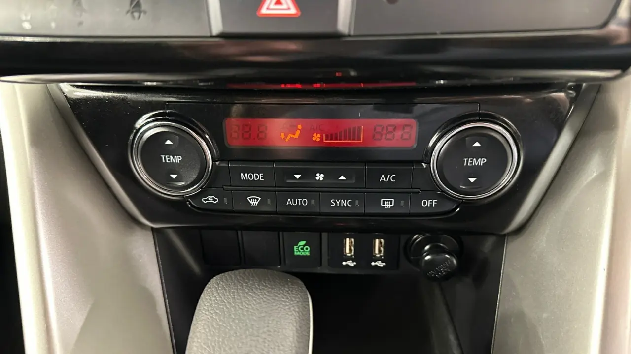 2020 Mitsubishi Eclipse Cross Gallery Image 13