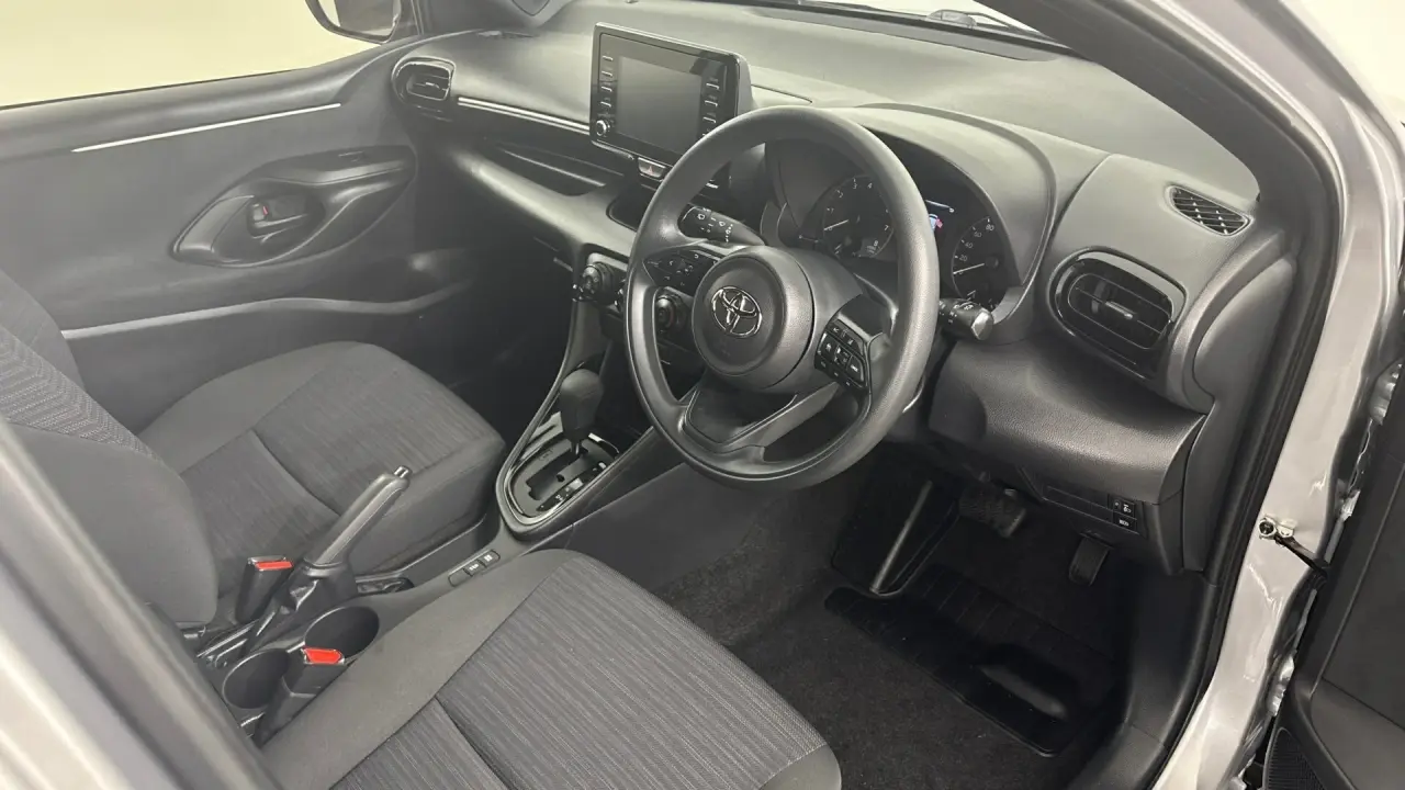 2023 Toyota Yaris Gallery Image 15