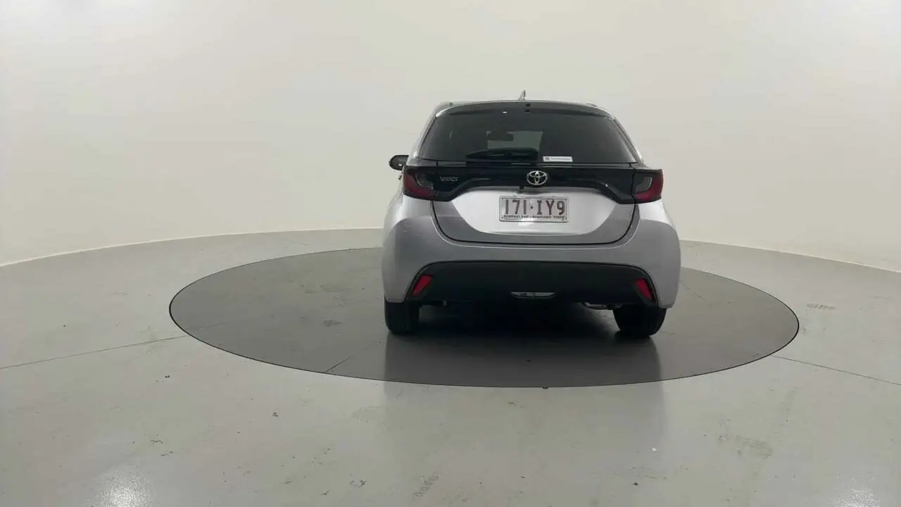 2023 Toyota Yaris Gallery Image 4
