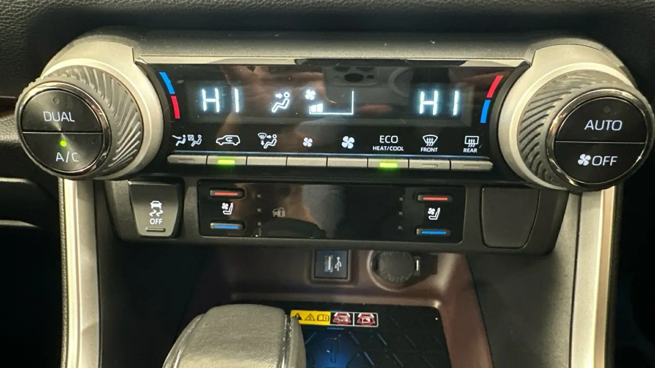 2023 Toyota RAV4 Gallery Image 14