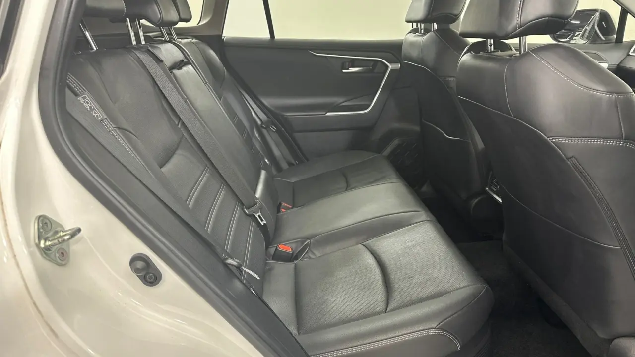2023 Toyota RAV4 Gallery Image 19