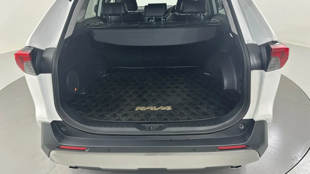 2023 Toyota RAV4 Gallery Image 21
