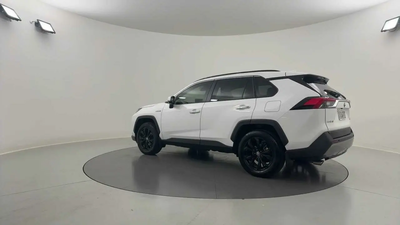 2023 Toyota RAV4 Gallery Image 3