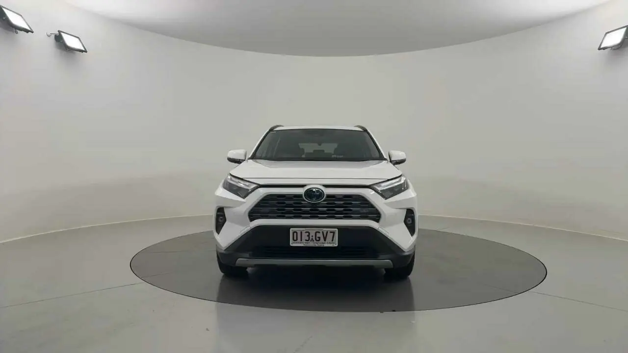 2023 Toyota RAV4 Gallery Image 8