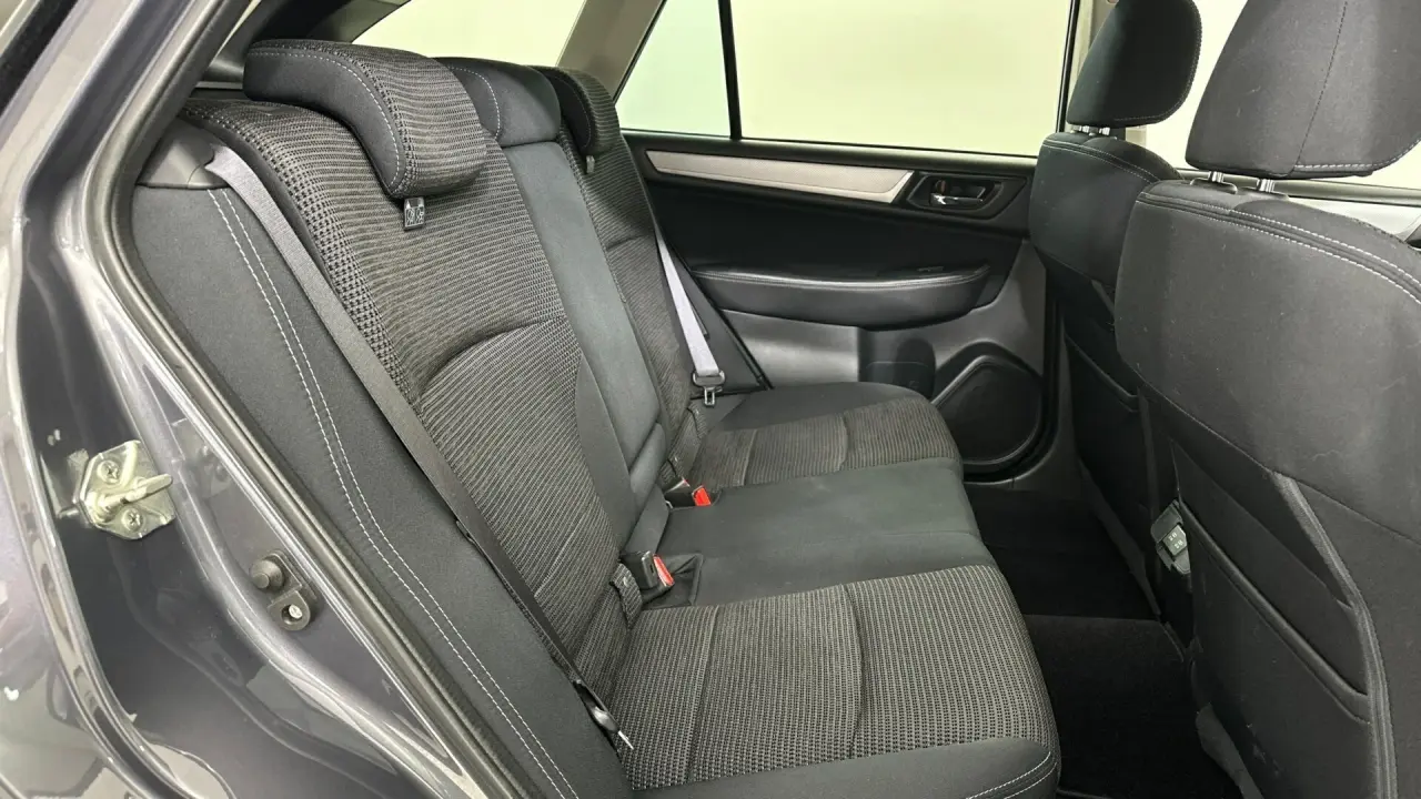 2019 Subaru Outback Gallery Image 17