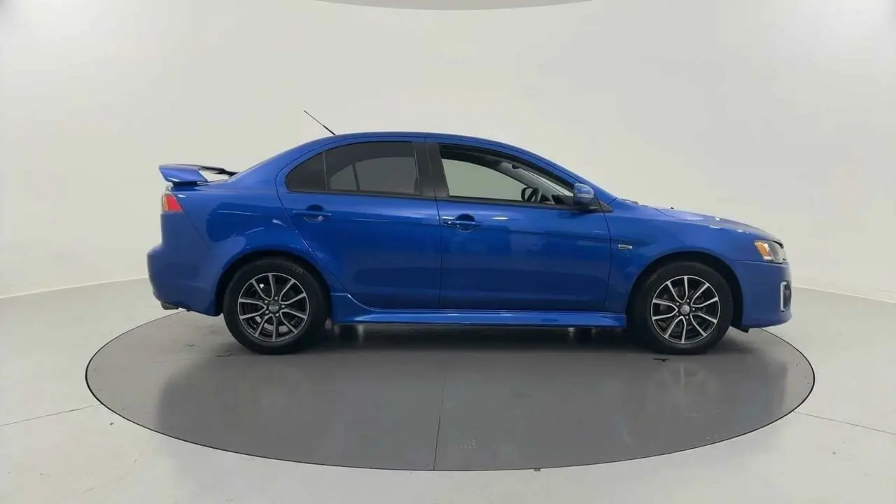 2017 Mitsubishi Lancer Gallery Image 6