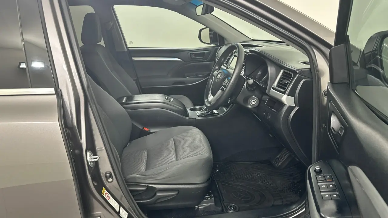 2018 Toyota Kluger Gallery Image 13