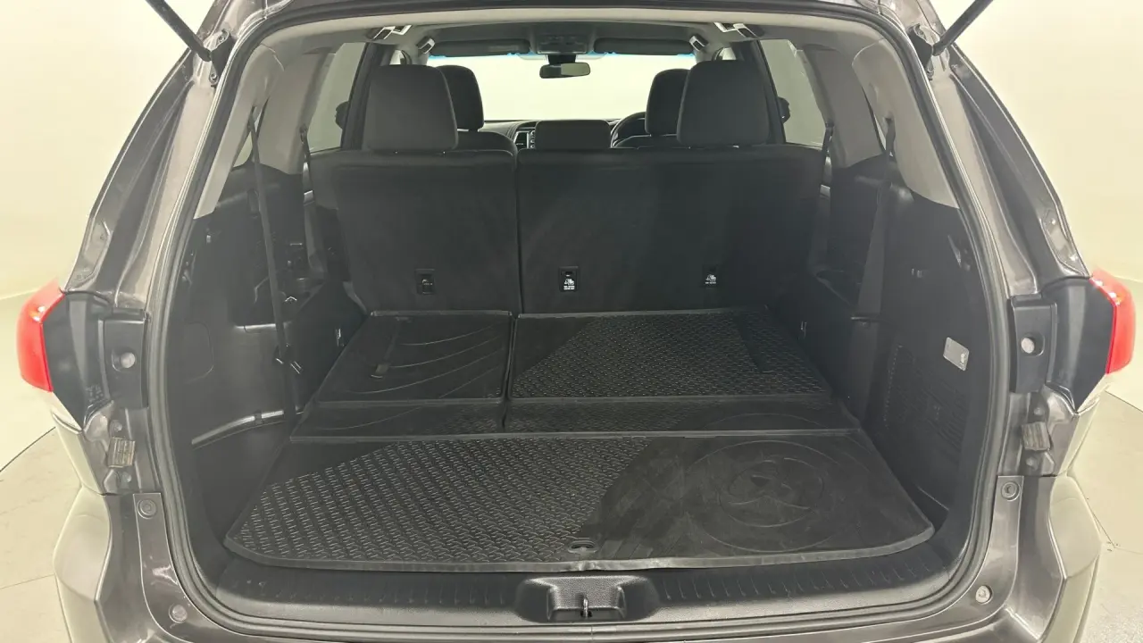 2018 Toyota Kluger Gallery Image 19