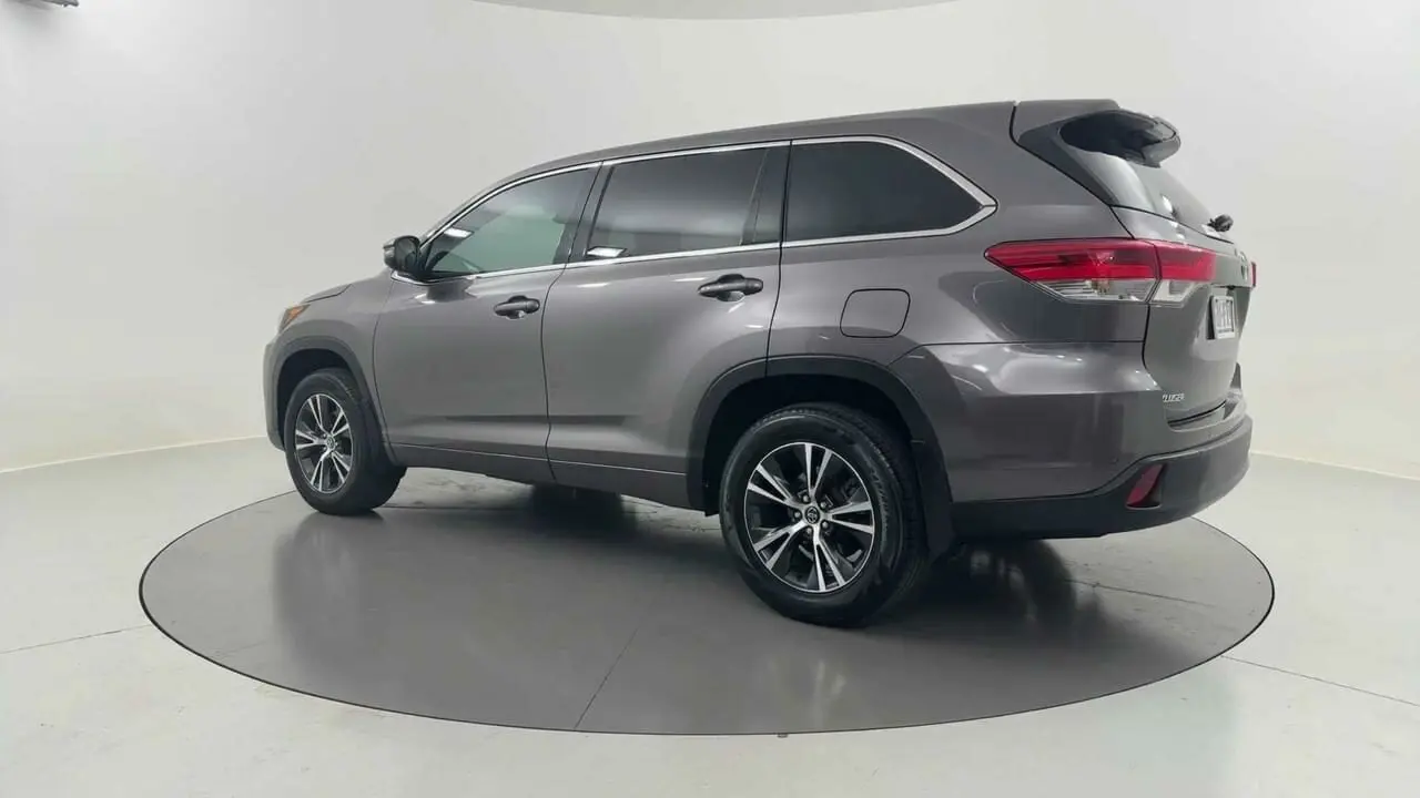 2018 Toyota Kluger Gallery Image 3