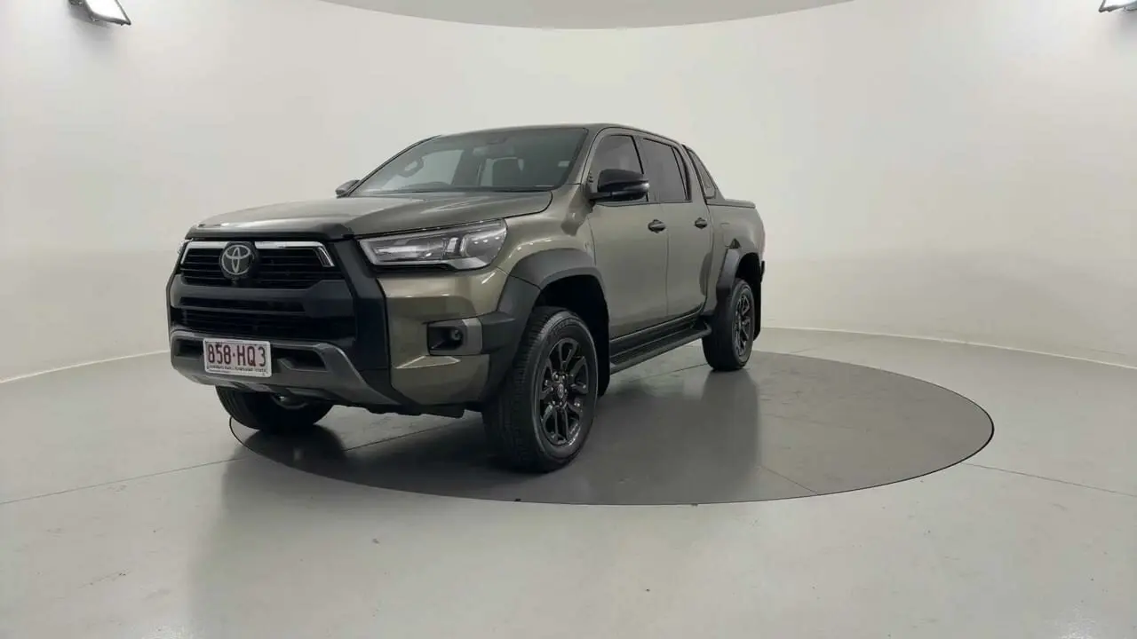 2023 Toyota Hilux Gallery Image 1