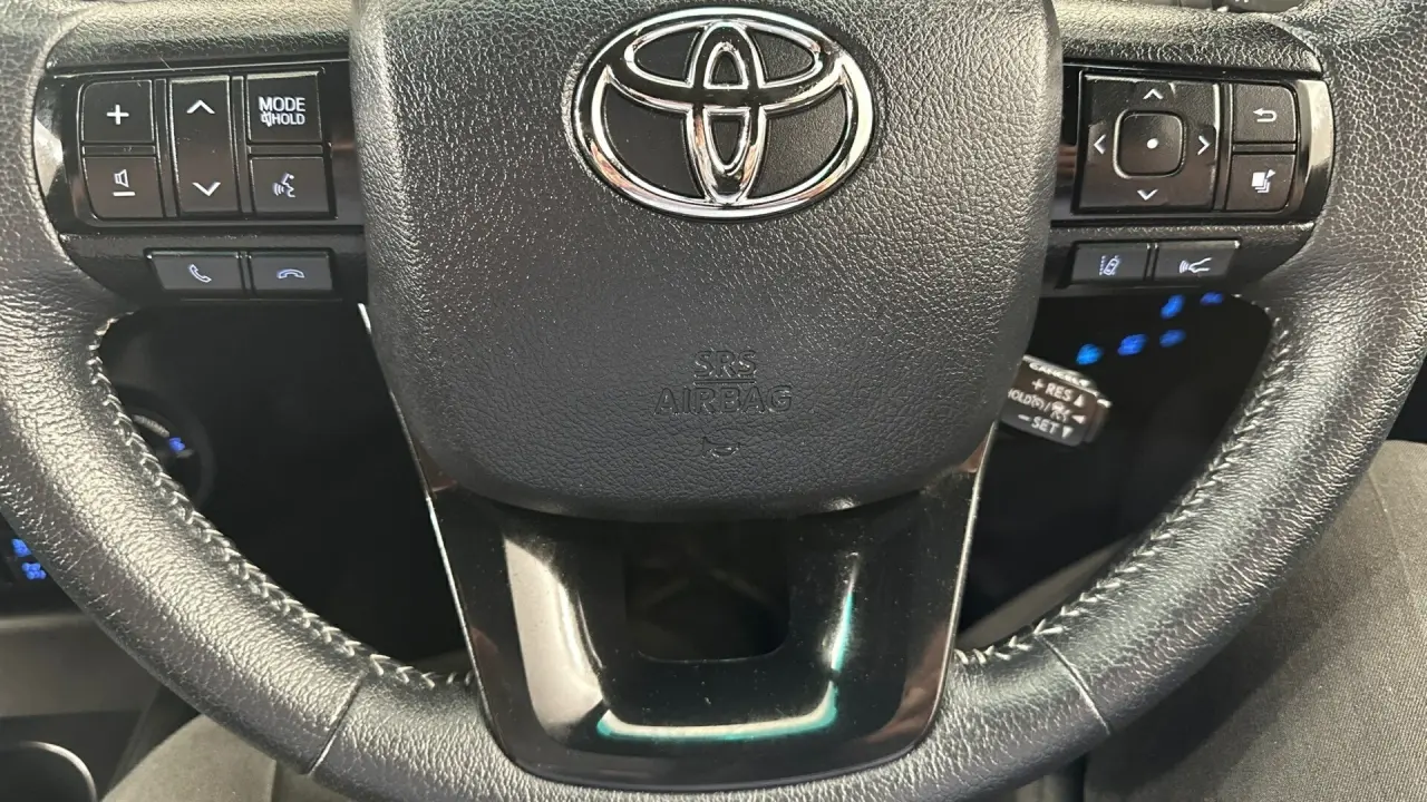 2023 Toyota Hilux Gallery Image 10