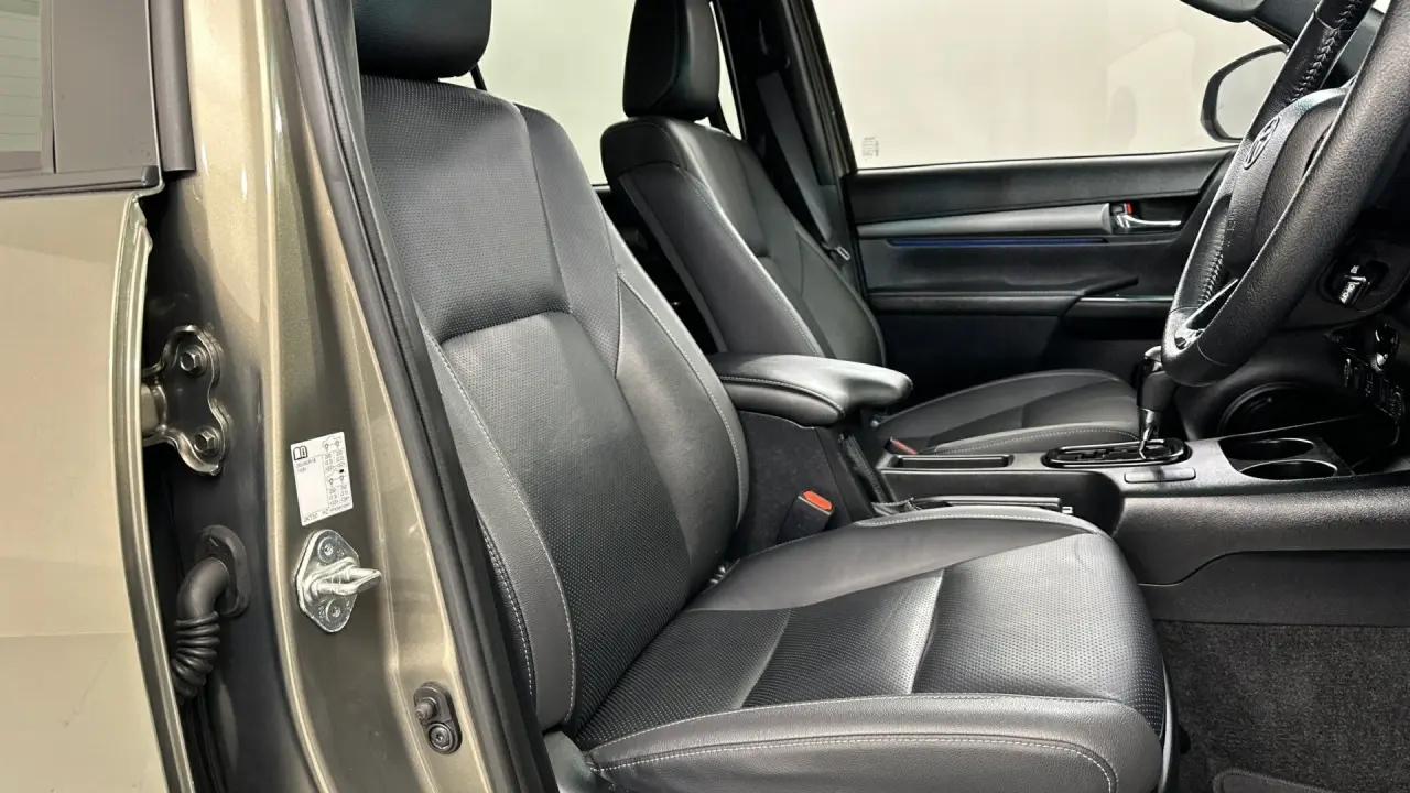 2023 Toyota Hilux Gallery Image 16