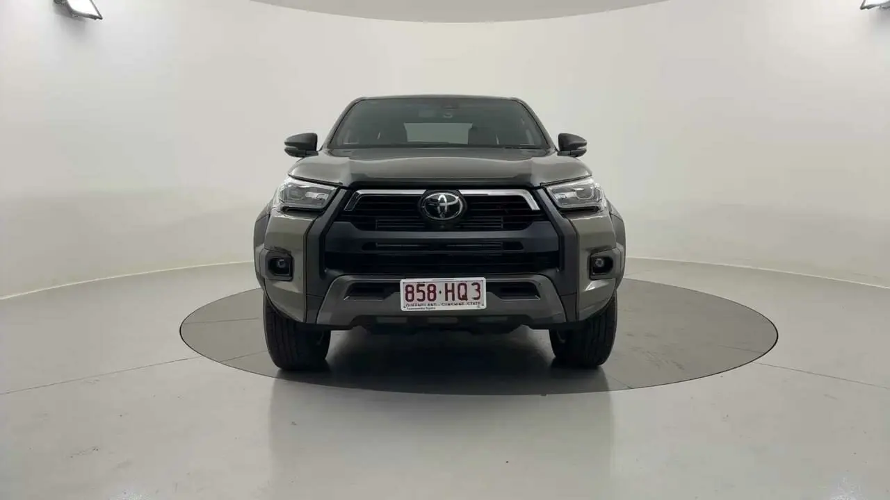 2023 Toyota Hilux Gallery Image 8