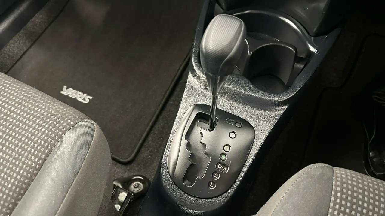 2018 Toyota Yaris Gallery Image 14