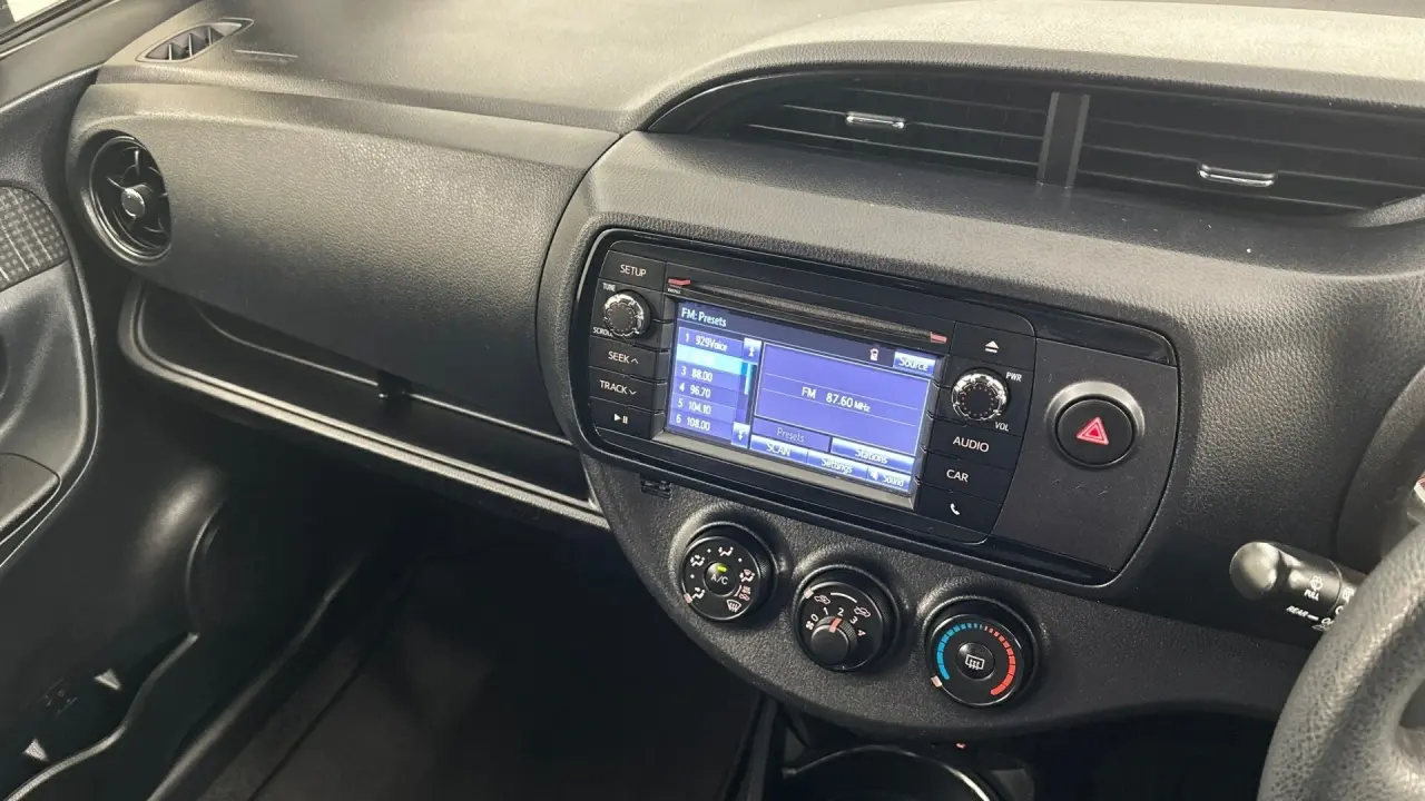 2018 Toyota Yaris Gallery Image 16