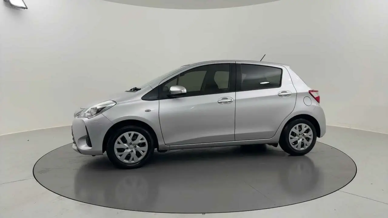 2018 Toyota Yaris Gallery Image 2