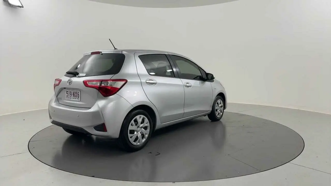 2018 Toyota Yaris Gallery Image 5