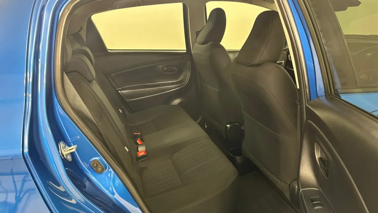 2019 Toyota Yaris Gallery Image 16