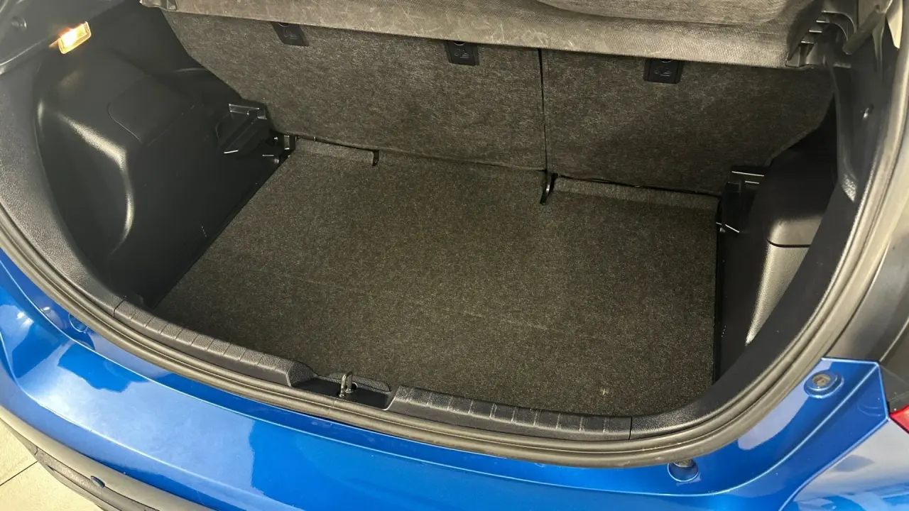 2019 Toyota Yaris Gallery Image 17