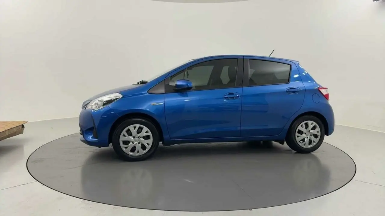 2019 Toyota Yaris Gallery Image 2