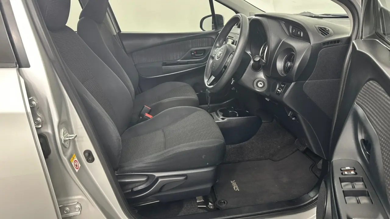 2018 Toyota Yaris Gallery Image 18