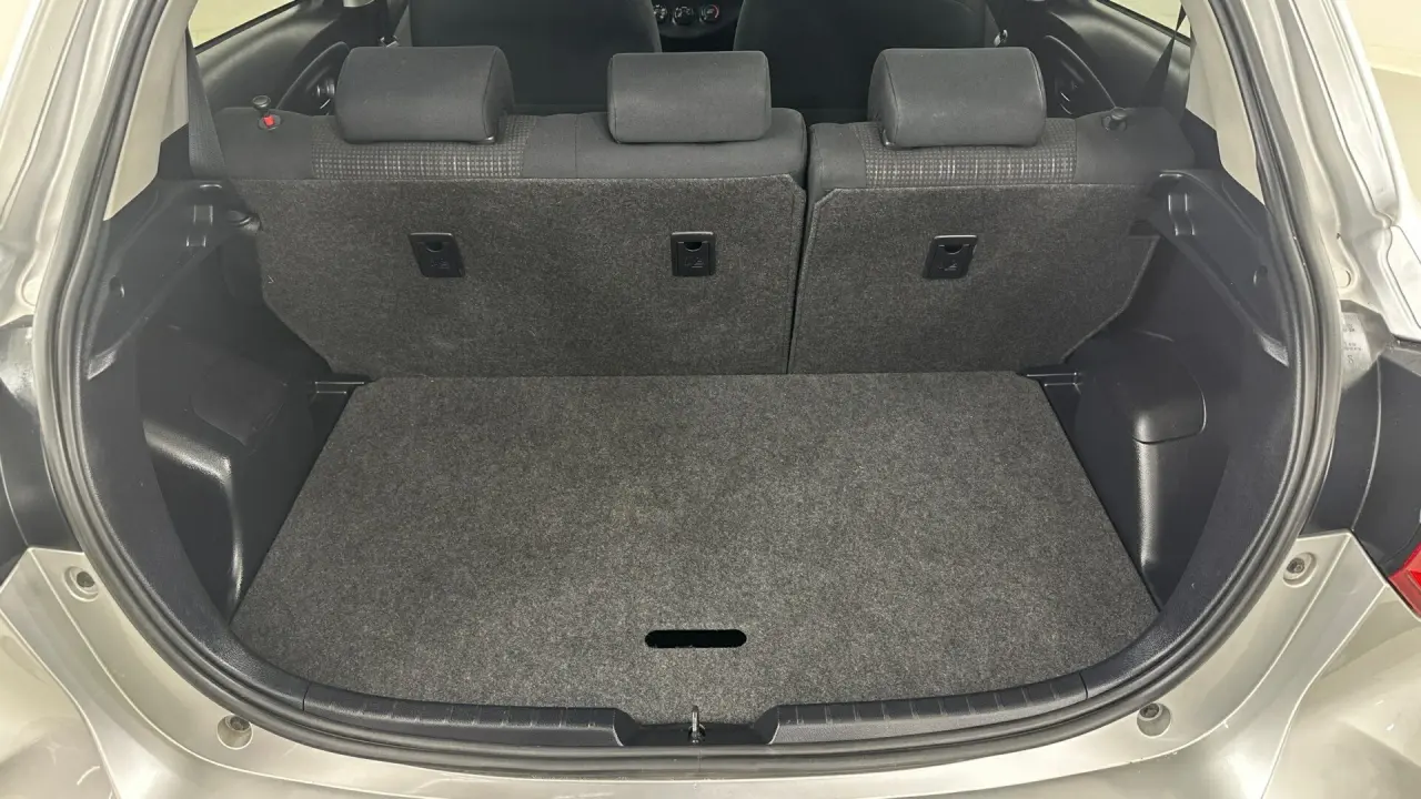 2018 Toyota Yaris Gallery Image 20