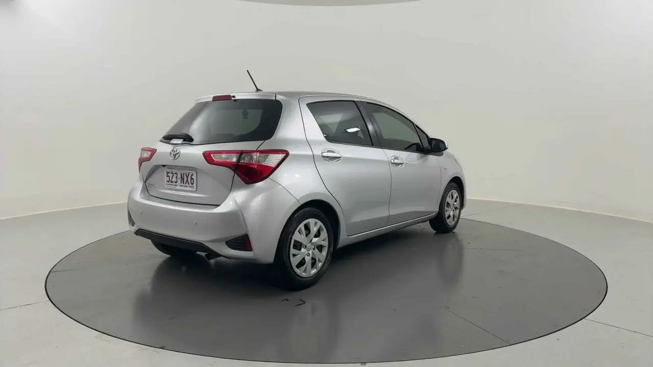 2018 Toyota Yaris Gallery Image 7