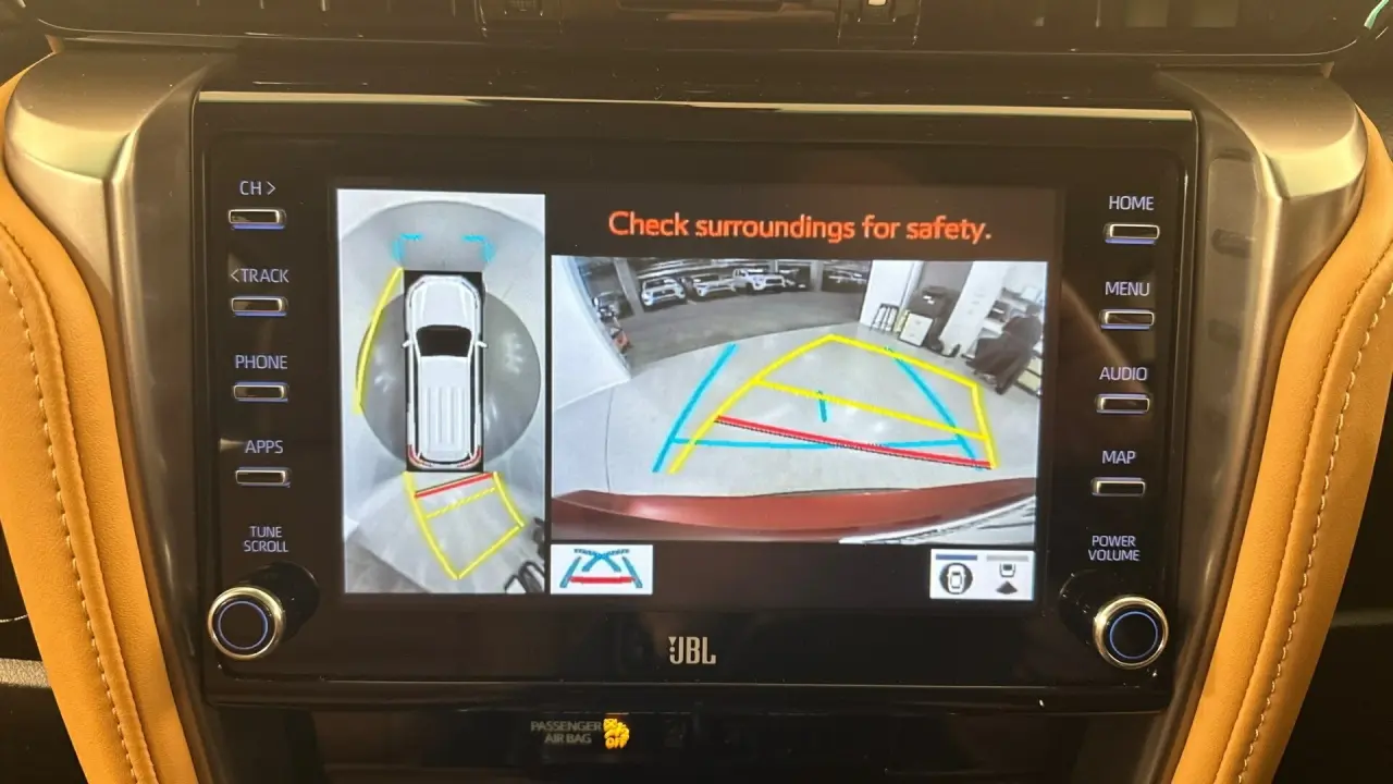 2022 Toyota Fortuner Gallery Image 14