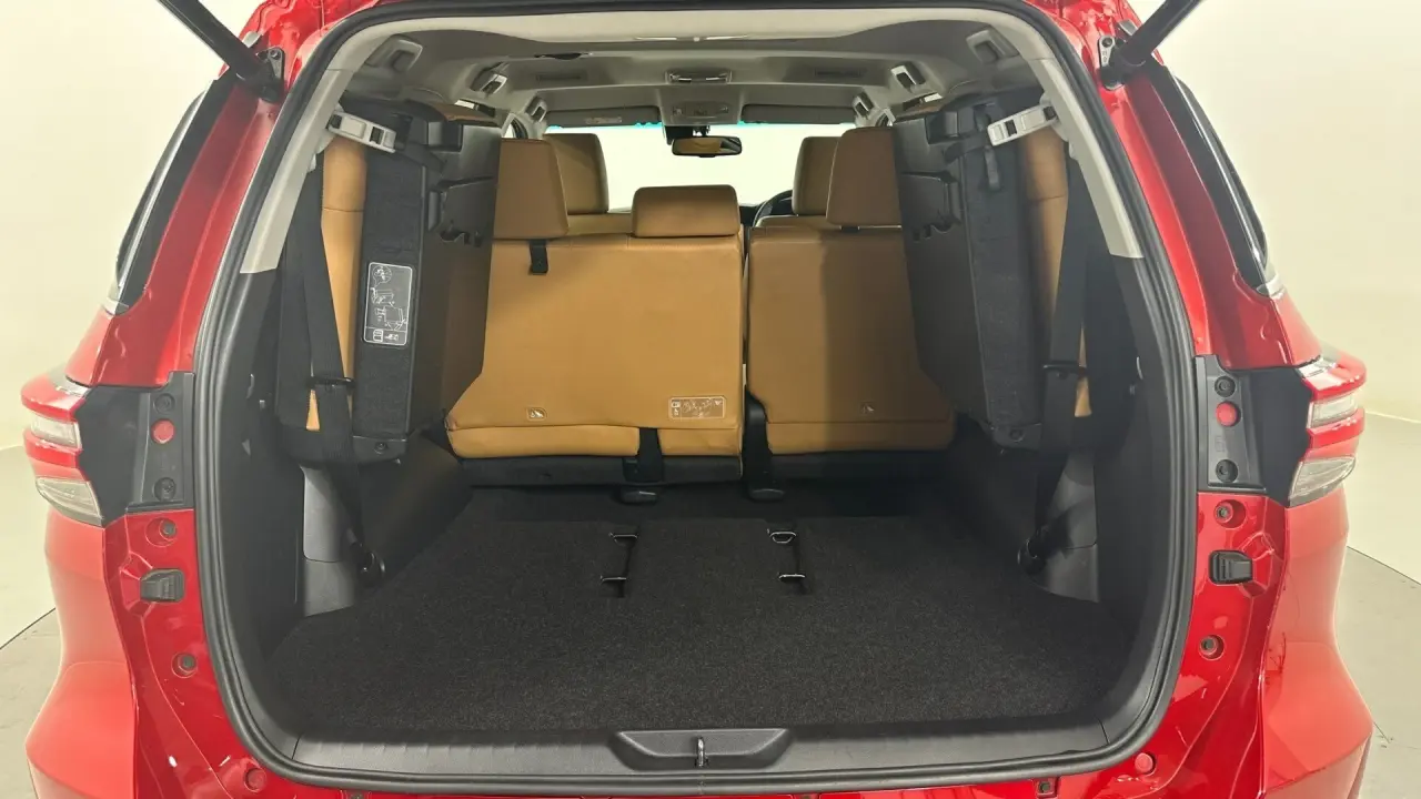 2022 Toyota Fortuner Gallery Image 19