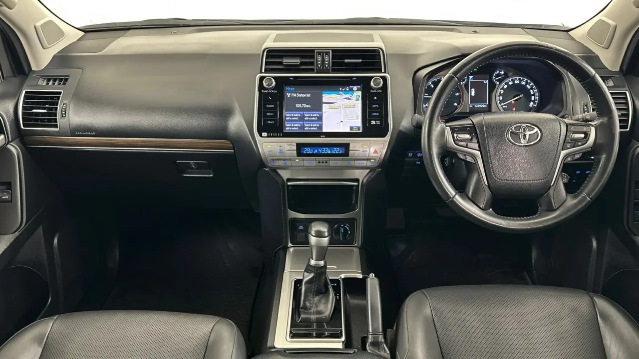 2019 Toyota Landcruiser Prado Gallery Image 10