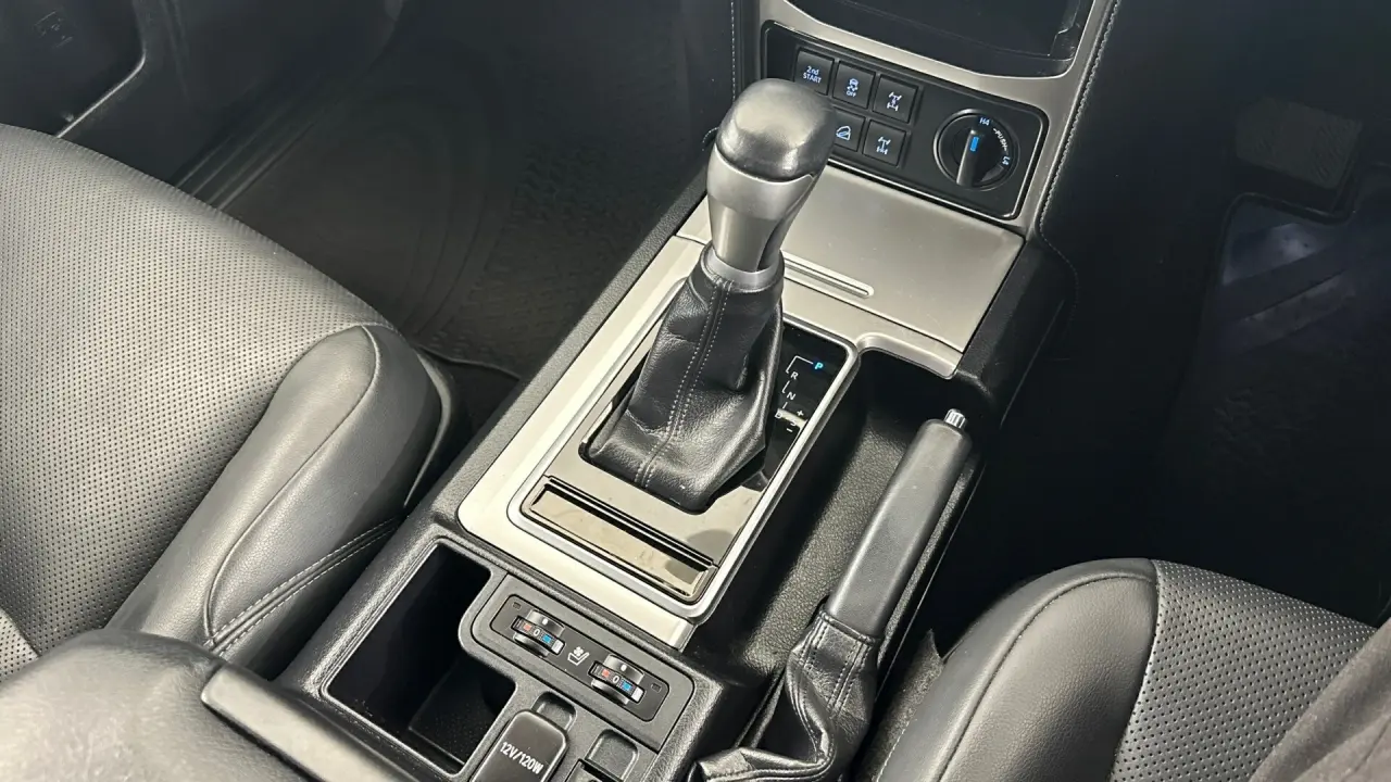 2019 Toyota Landcruiser Prado Gallery Image 14