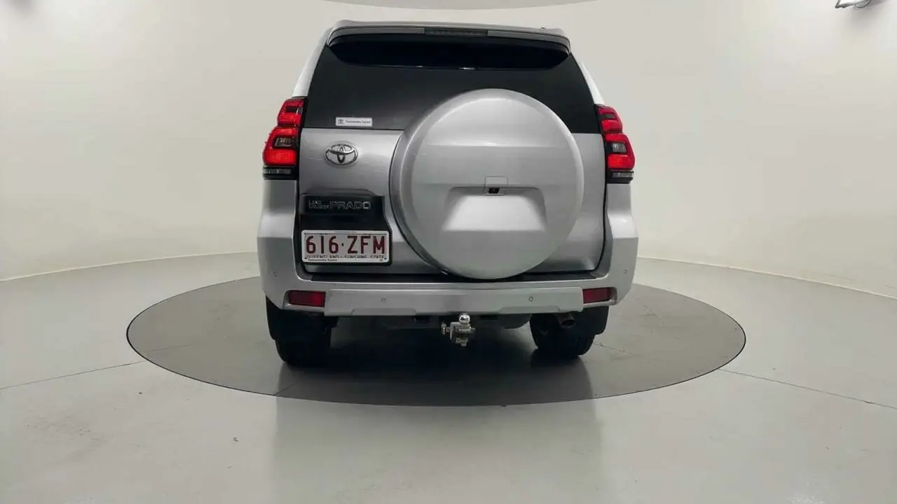 2019 Toyota Landcruiser Prado Gallery Image 4