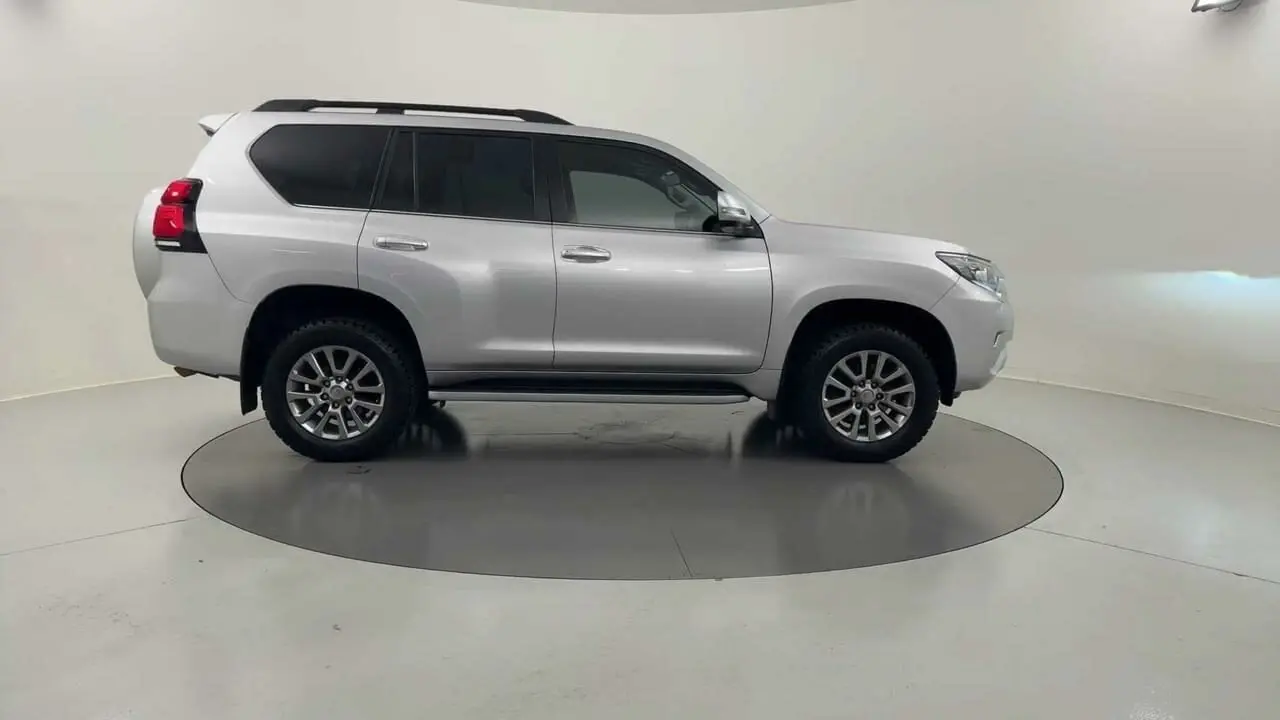 2019 Toyota Landcruiser Prado Gallery Image 6
