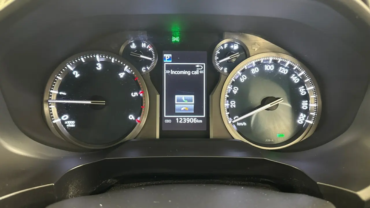 2019 Toyota Landcruiser Prado Gallery Image 9