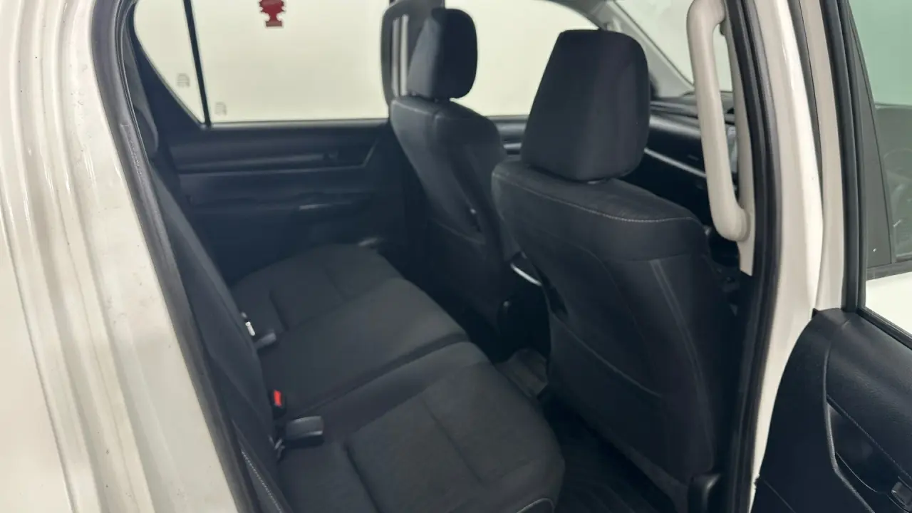 2022 Toyota Hilux Gallery Image 16