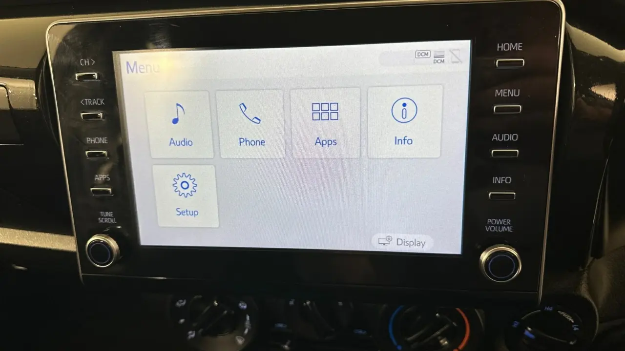 2022 Toyota Hilux Gallery Image 10