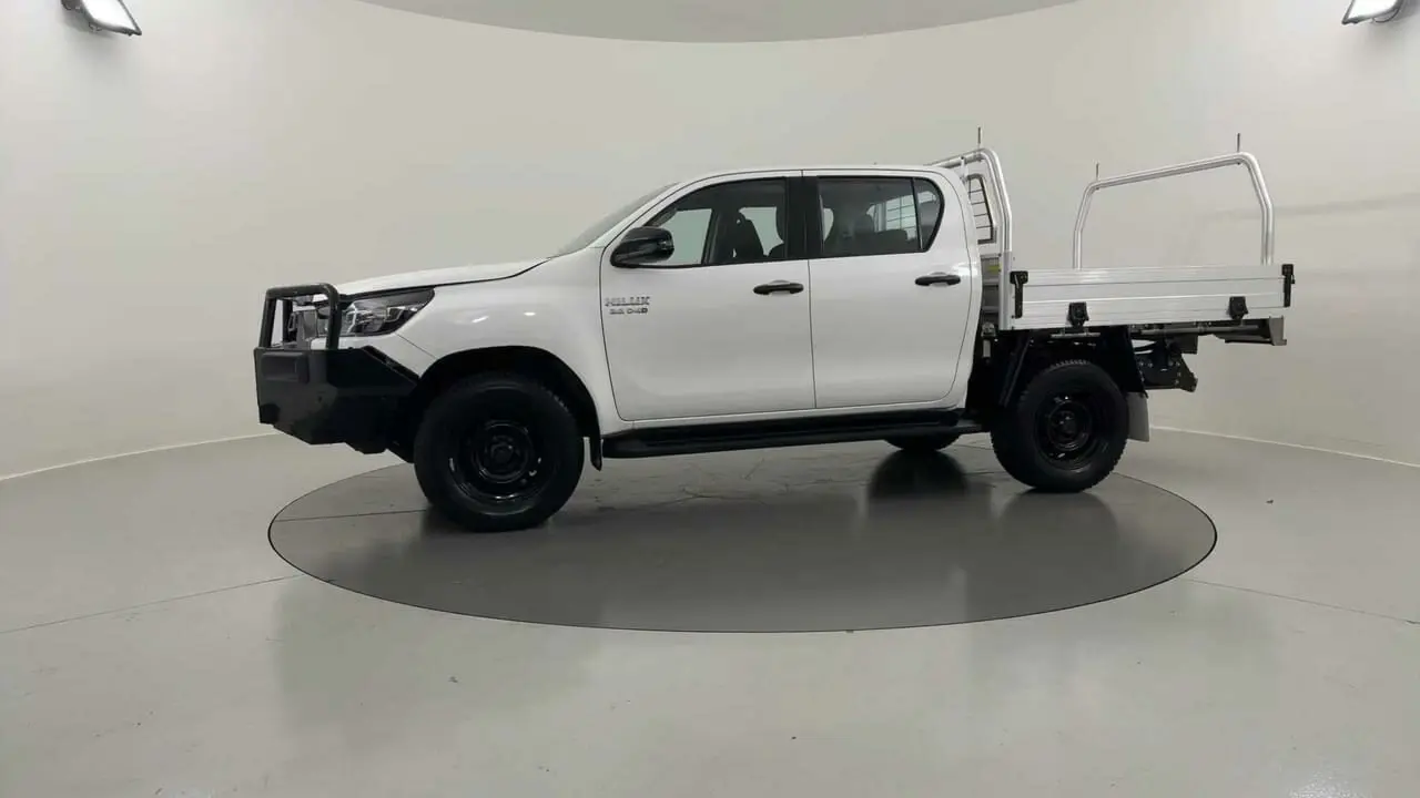 2022 Toyota Hilux Gallery Image 2
