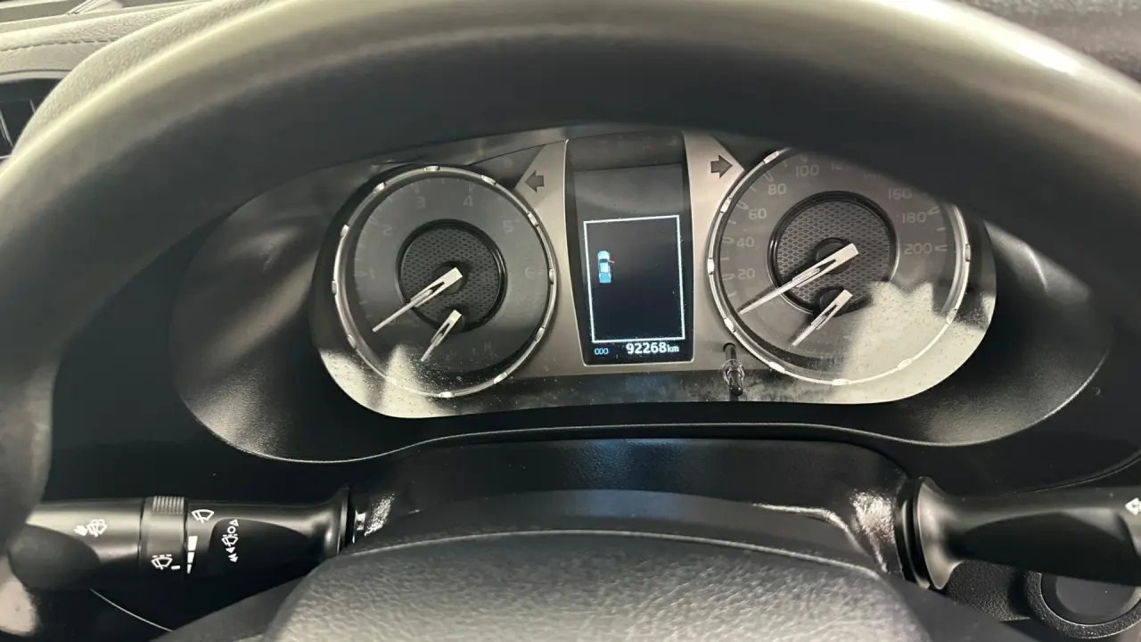 2022 Toyota Hilux Gallery Image 9