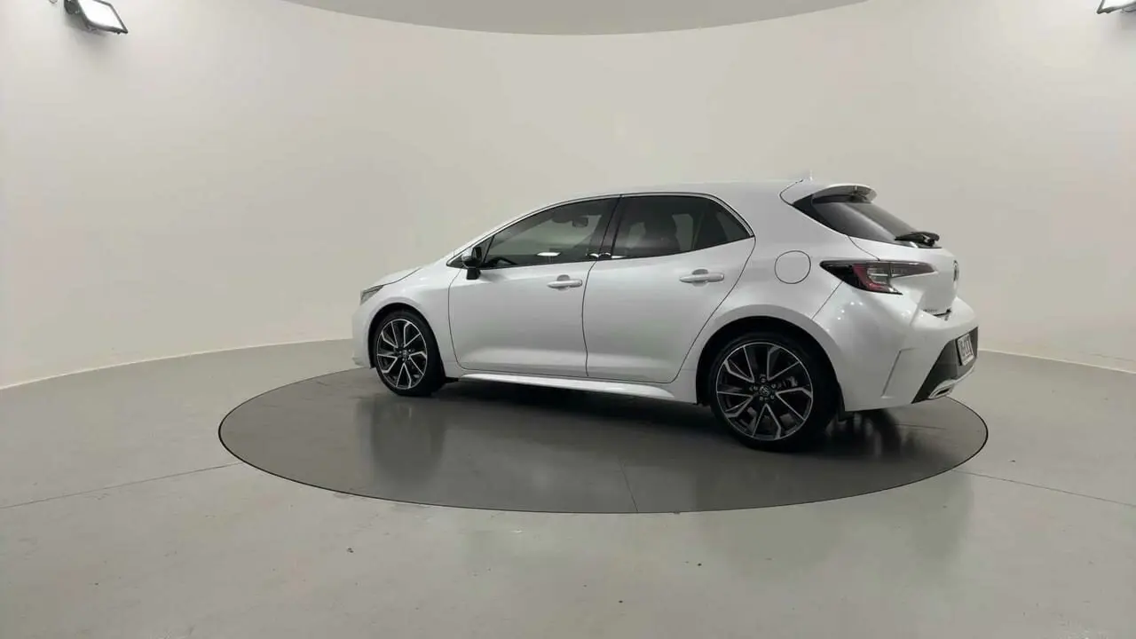 2021 Toyota Corolla Gallery Image 3