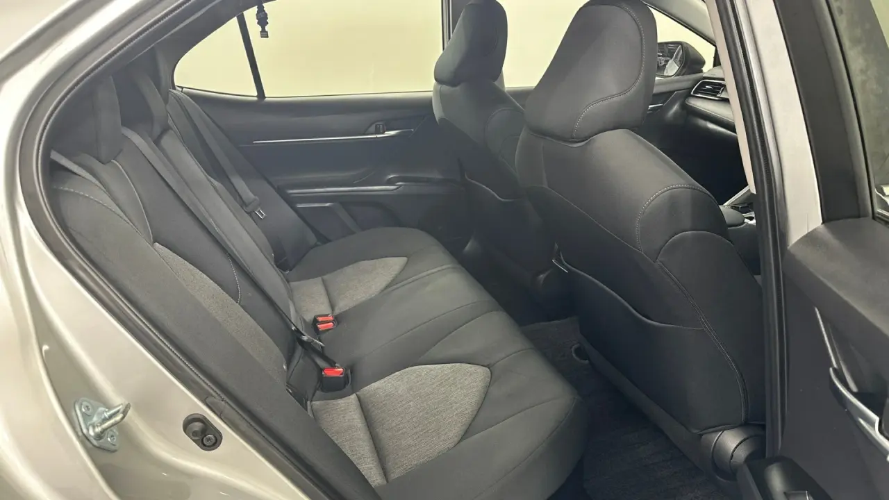 2021 Toyota Camry Gallery Image 16