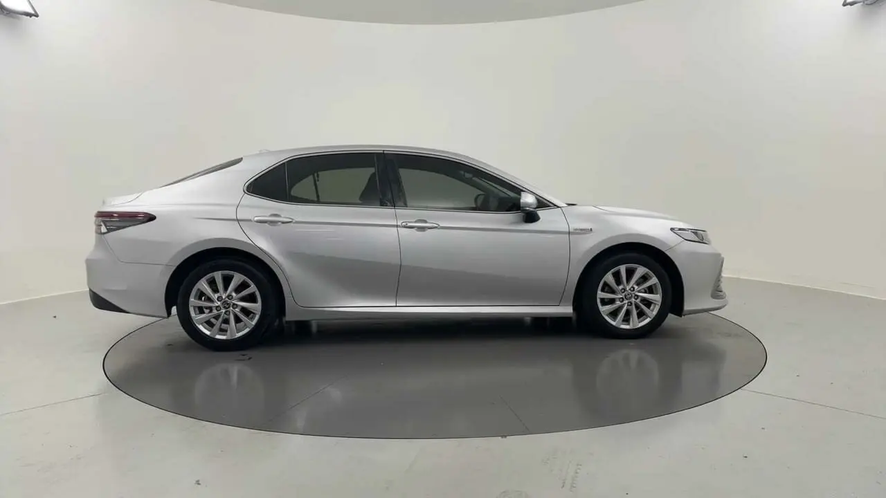 2021 Toyota Camry Gallery Image 7