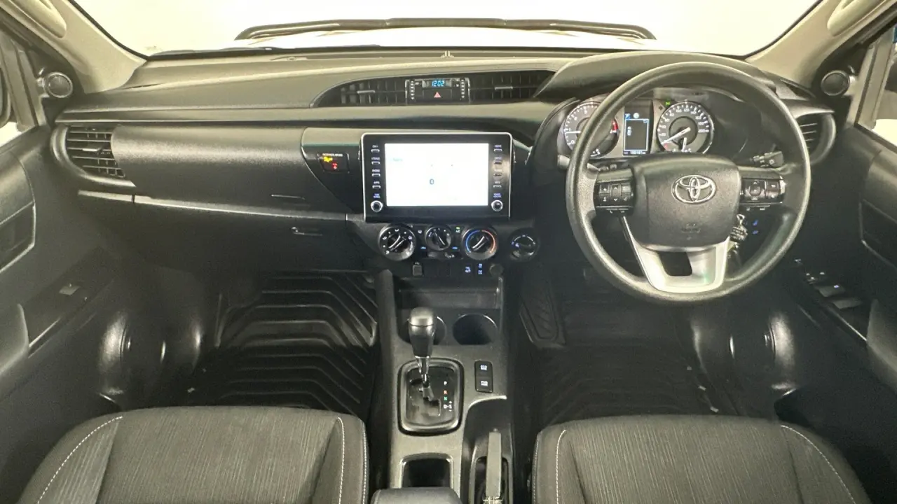2021 Toyota Hilux Gallery Image 10