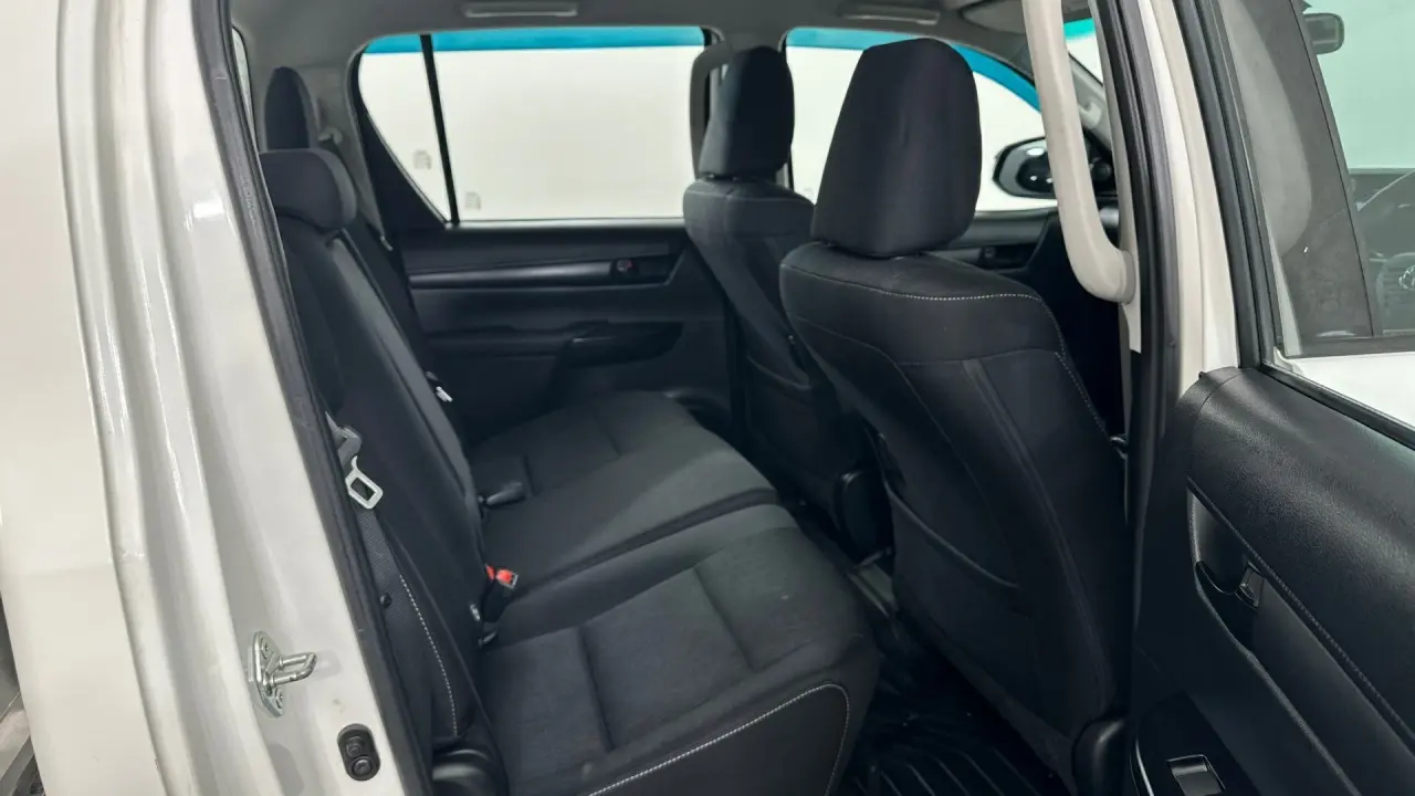 2021 Toyota Hilux Gallery Image 14