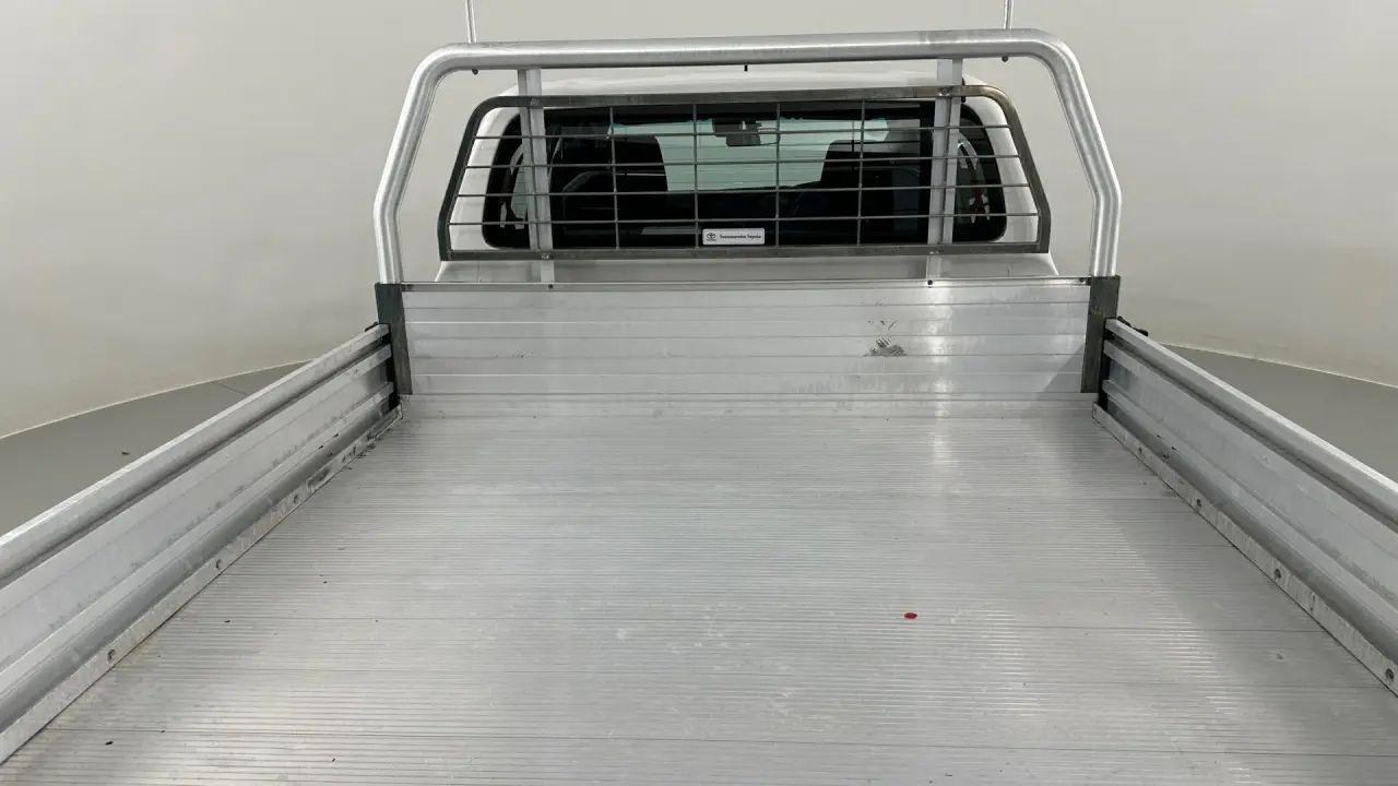 2021 Toyota Hilux Gallery Image 19