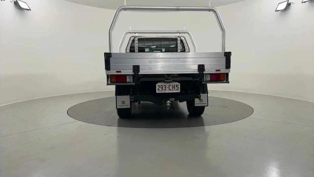 2021 Toyota Hilux Gallery Image 4