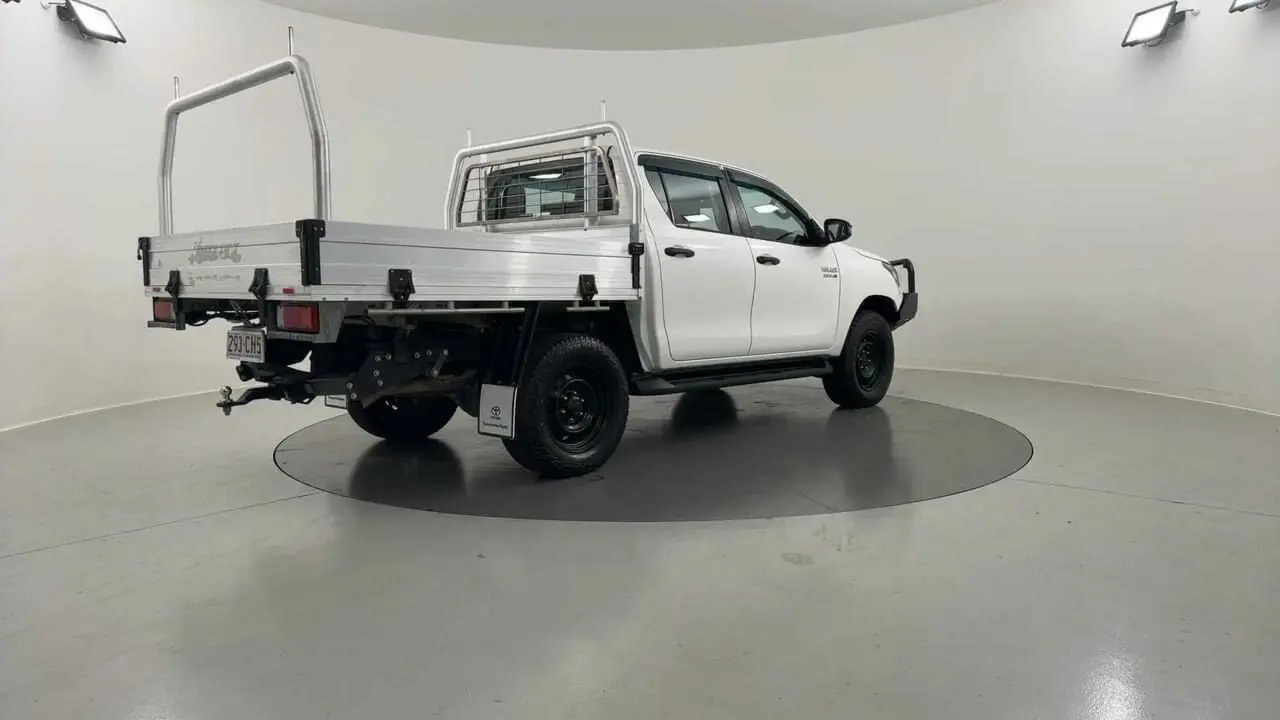 2021 Toyota Hilux Gallery Image 5