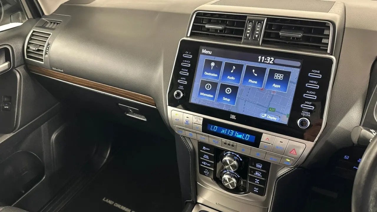 2023 Toyota Landcruiser Prado Gallery Image 14